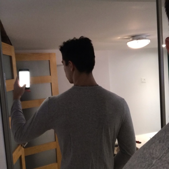 Gray Long sleeve - Picture 2 of 3